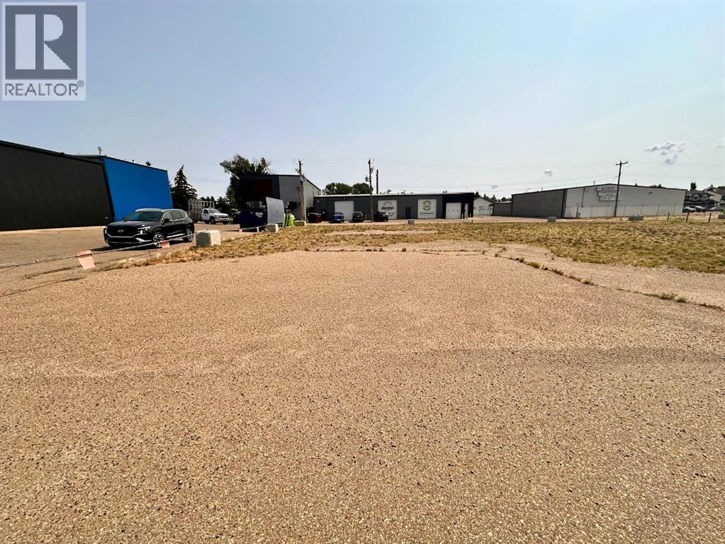 820 2 Street W, Brooks, Alberta  T1R 1C8 - Photo 8 - A2334470
