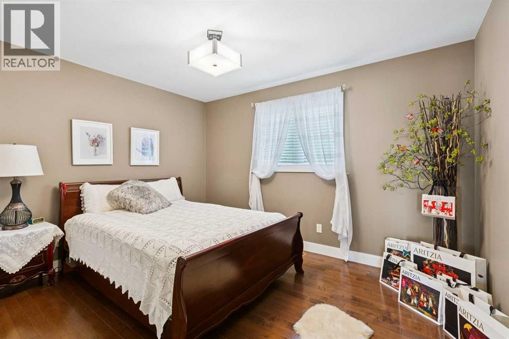 41 Sidon Crescent SW, Calgary, Alberta  T3H 2B5 - Photo 33 - A2324838