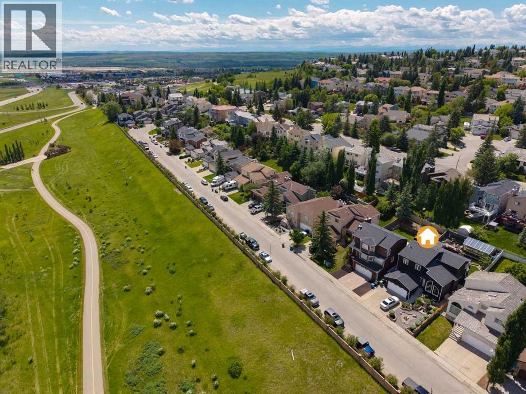 41 Sidon Crescent SW, Calgary, Alberta  T3H 2B5 - Photo 3 - A2324838