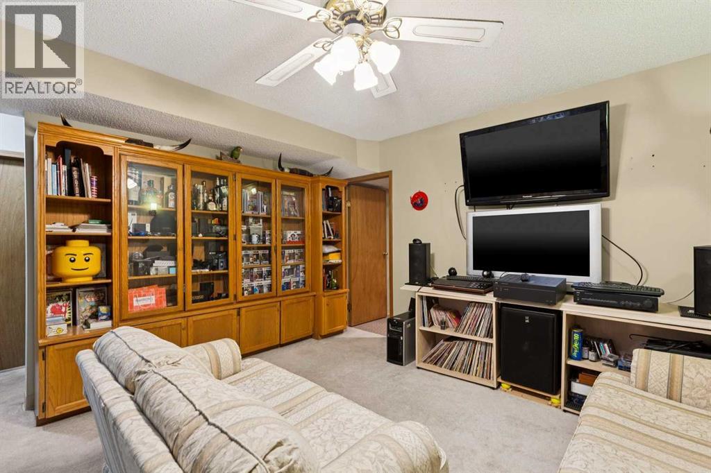 41 Sidon Crescent SW, Calgary, Alberta  T3H 2B5 - Photo 40 - A2324838