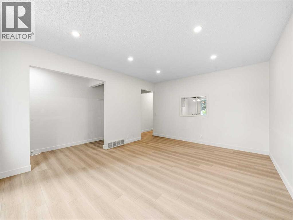 6506 Ranchview Drive NW, Calgary, Alberta  T3G 1A1 - Photo 9 - A2335457