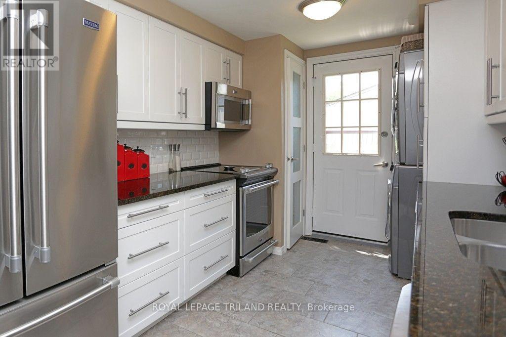 314 Wyldwood Lane, South Huron, Ontario  N0M 1T0 - Photo 24 - X13647732