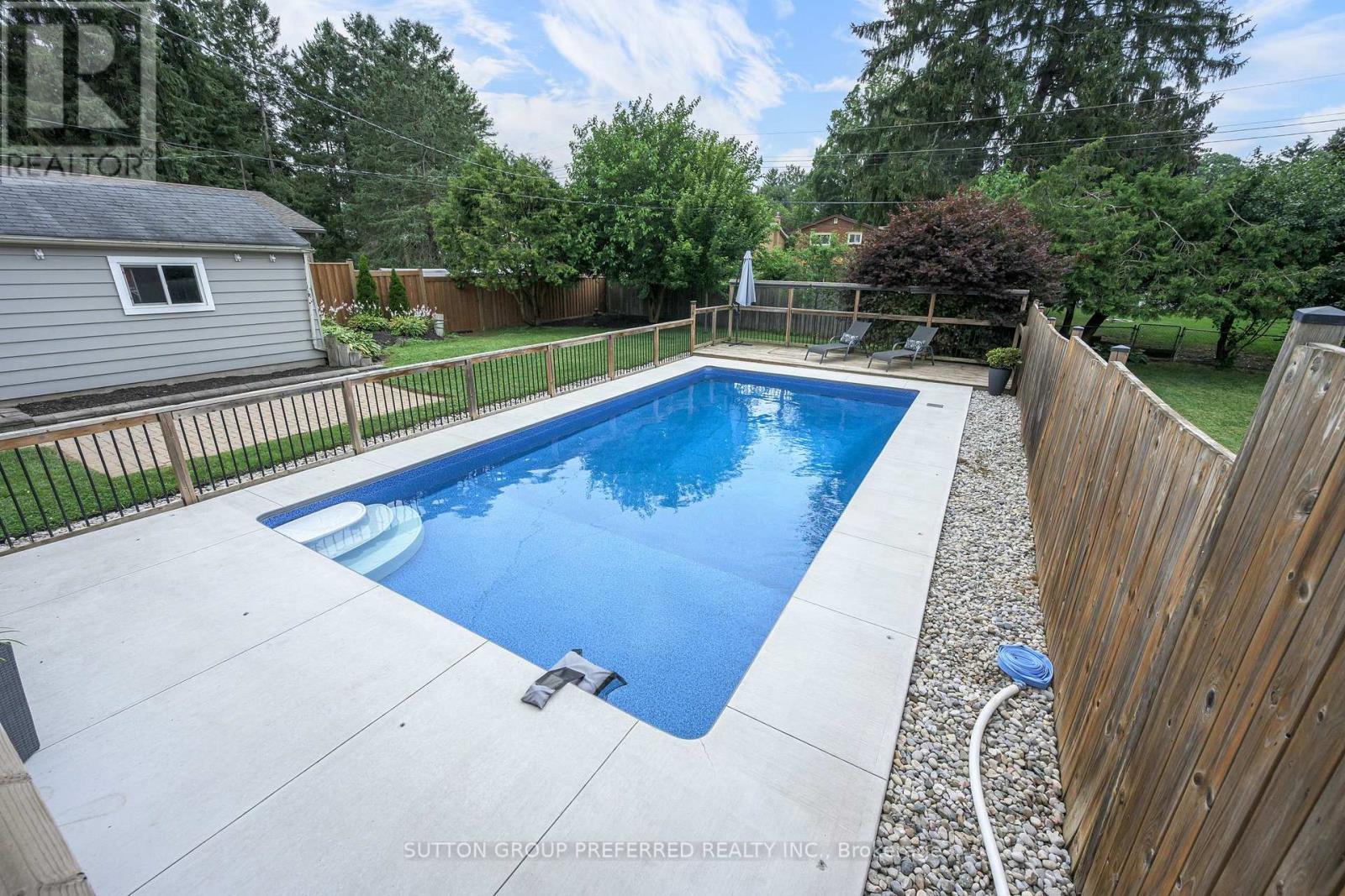 240 Byron Avenue, Thames Centre, Ontario  N0L 1G3 - Photo 5 - X13647746