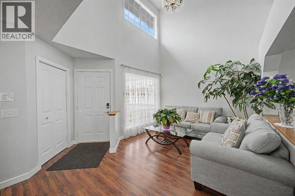 77 Citadel Gardens NW, Calgary, Alberta  T3G 3X6 - Photo 3 - A2326310