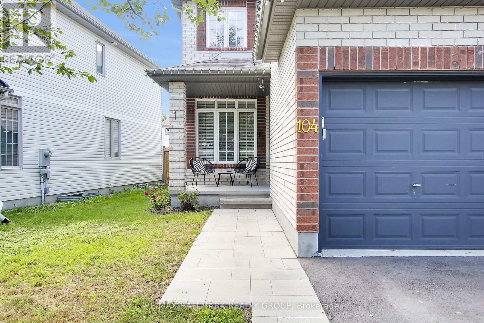 104 Strathcarron Crescent, Ottawa, Ontario  K2K 0C7 - Photo 2 - X13647762