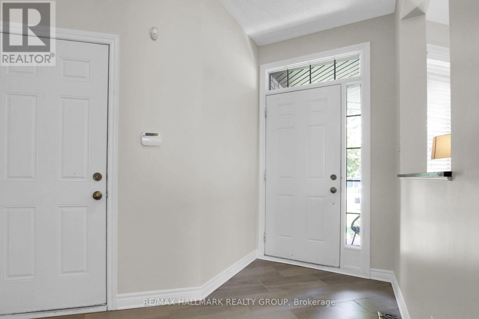 104 Strathcarron Crescent, Ottawa, Ontario  K2K 0C7 - Photo 5 - X13647762