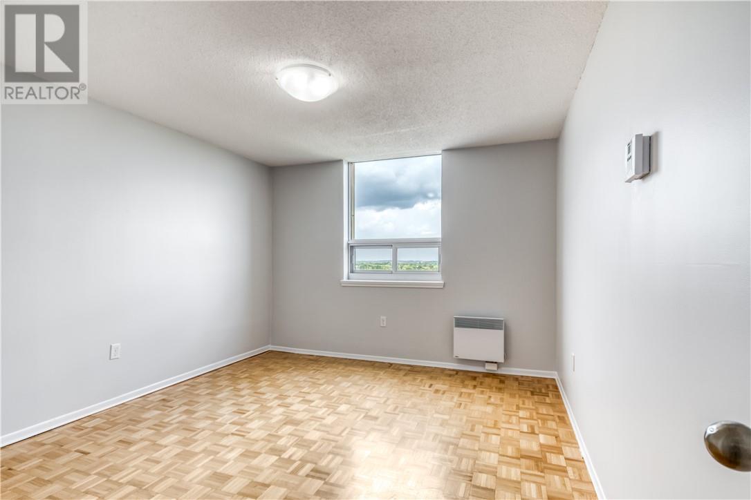901 Lasalle Boulevard Unit# Ph4, Greater Sudbury, Ontario  P3A 1X7 - Photo 10 - 2129590