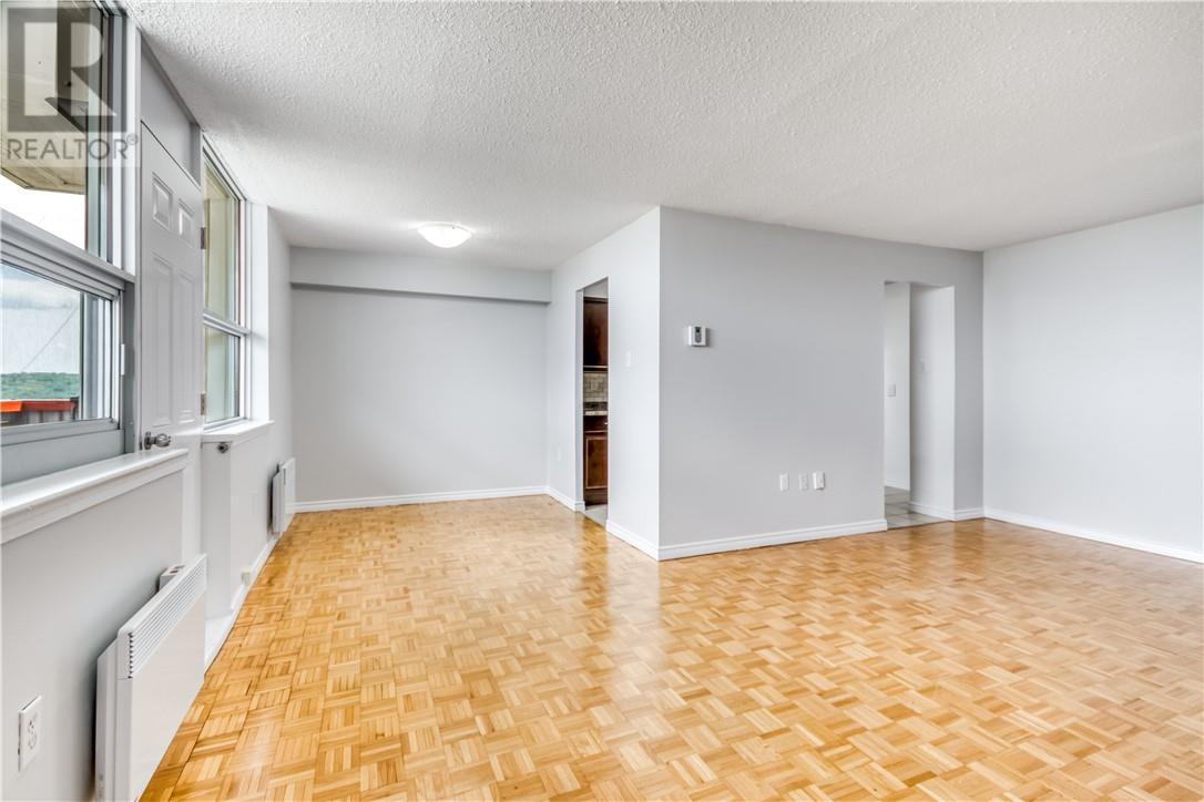 901 Lasalle Boulevard Unit# Ph4, Greater Sudbury, Ontario  P3A 1X7 - Photo 6 - 2129590