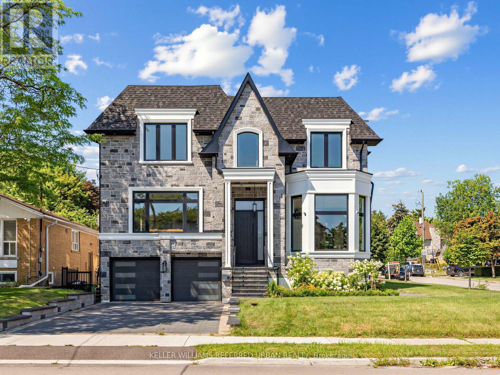 <div class="slider-price">$3,888,000</div><p>35 Lloydminster Crescent, Toronto, Ontario</p>