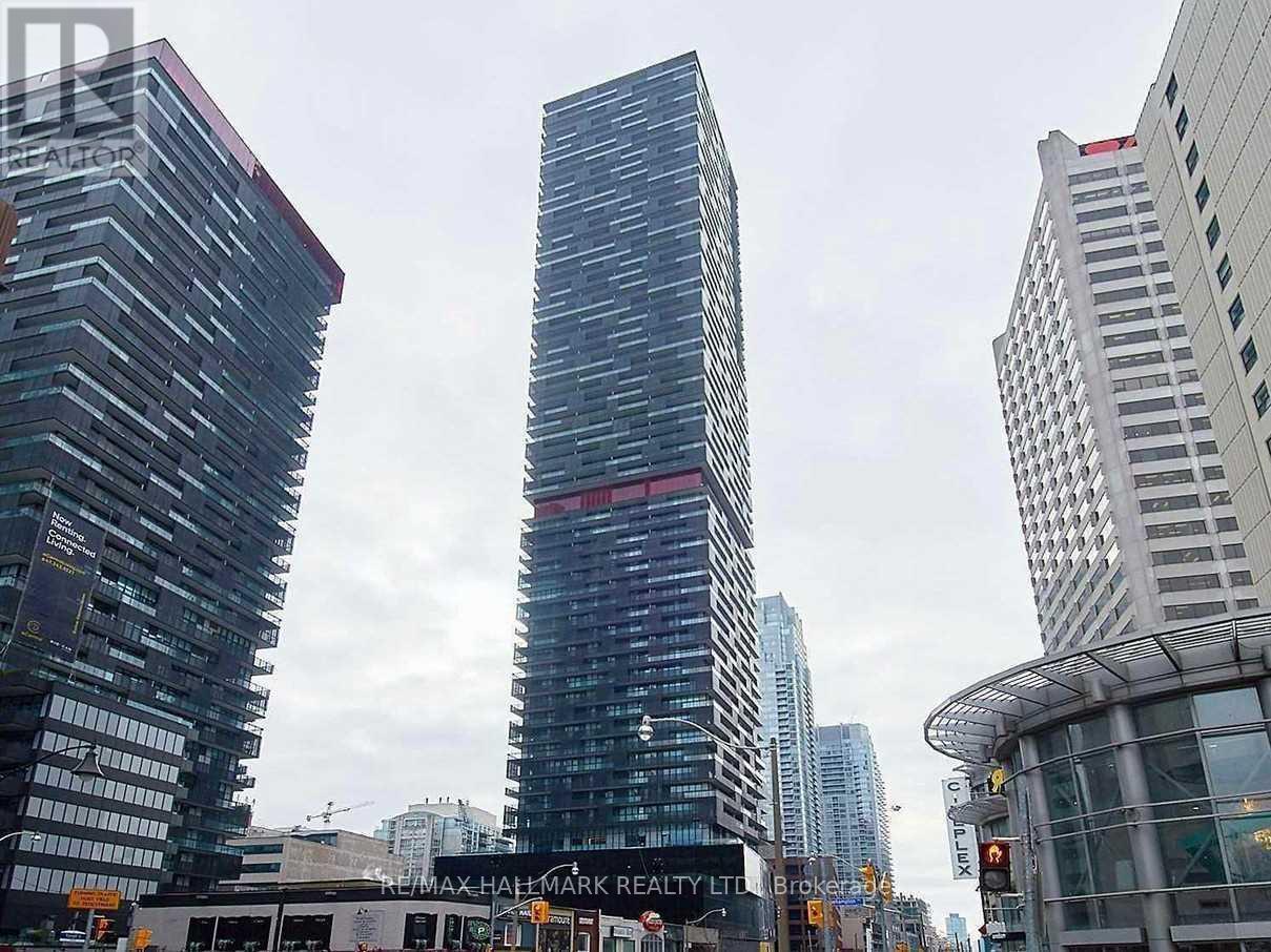 604 - 8 EGLINTON AVENUE E, Toronto, Ontario