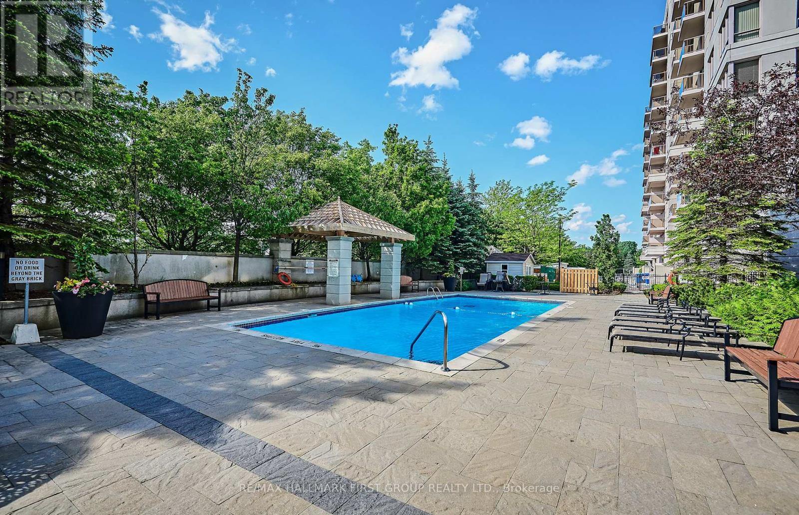 1402 - 1000 The Esplanade Road N, Pickering, Ontario  L1V 6V4 - Photo 17 - E13647696
