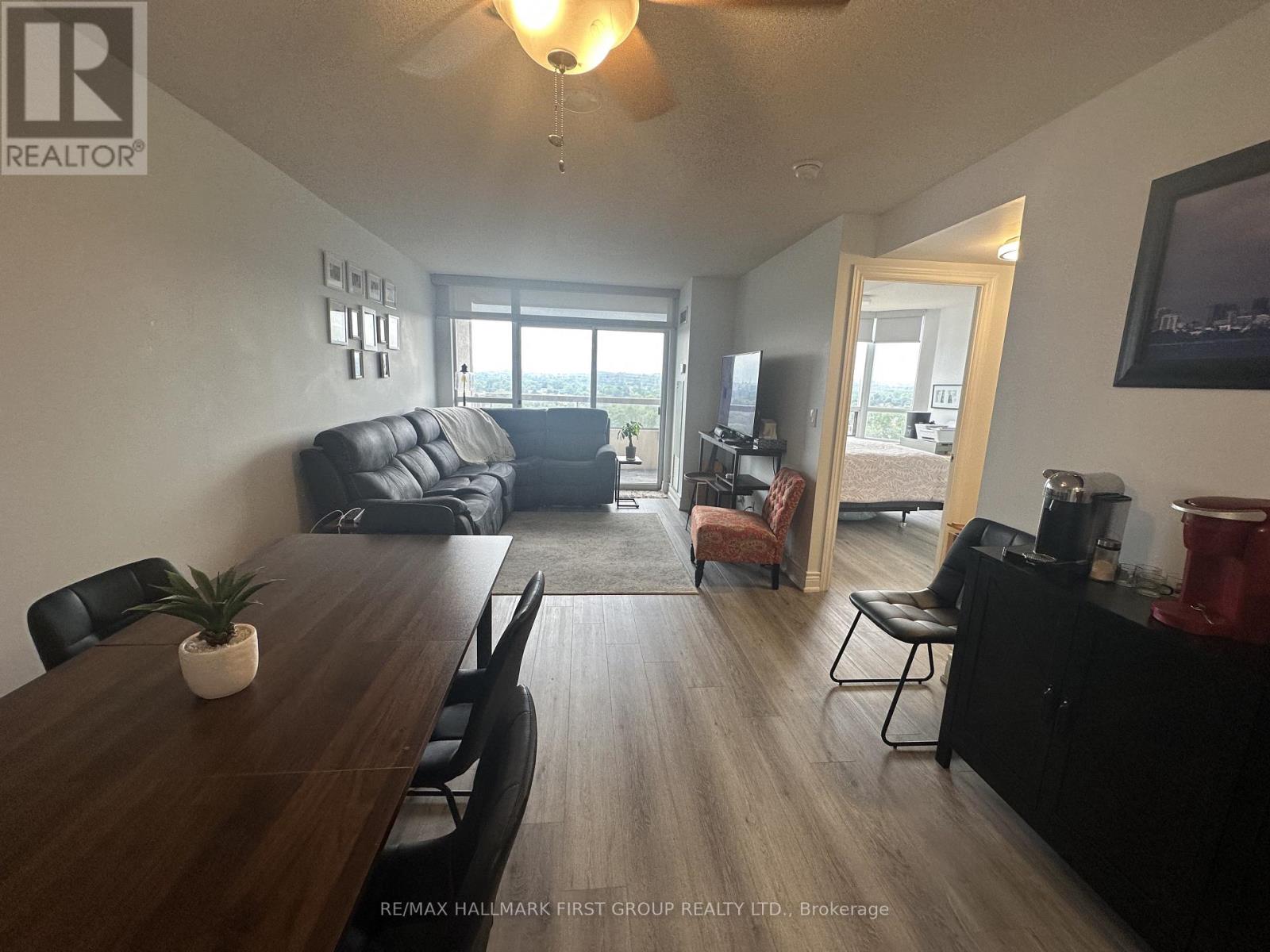 1402 - 1000 The Esplanade Road N, Pickering, Ontario  L1V 6V4 - Photo 7 - E13647696
