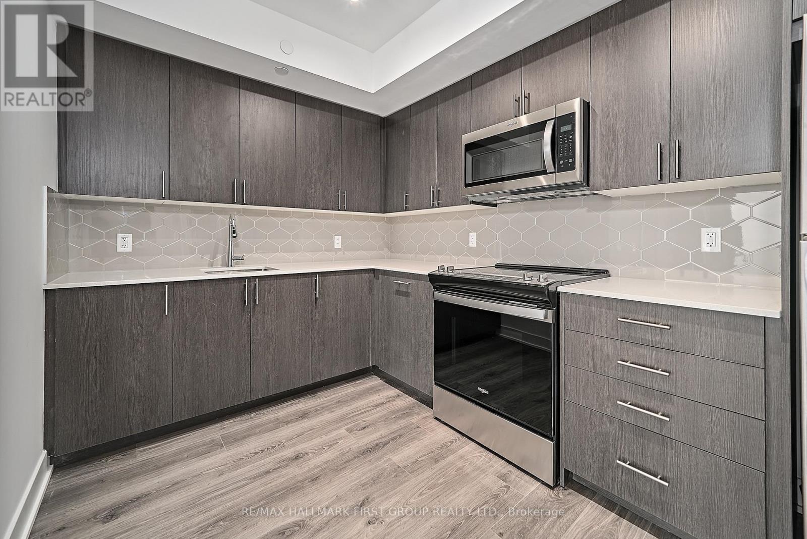 2708 - 2545 Simcoe Street N, Oshawa, Ontario  L1W 0W3 - Photo 10 - E13647698
