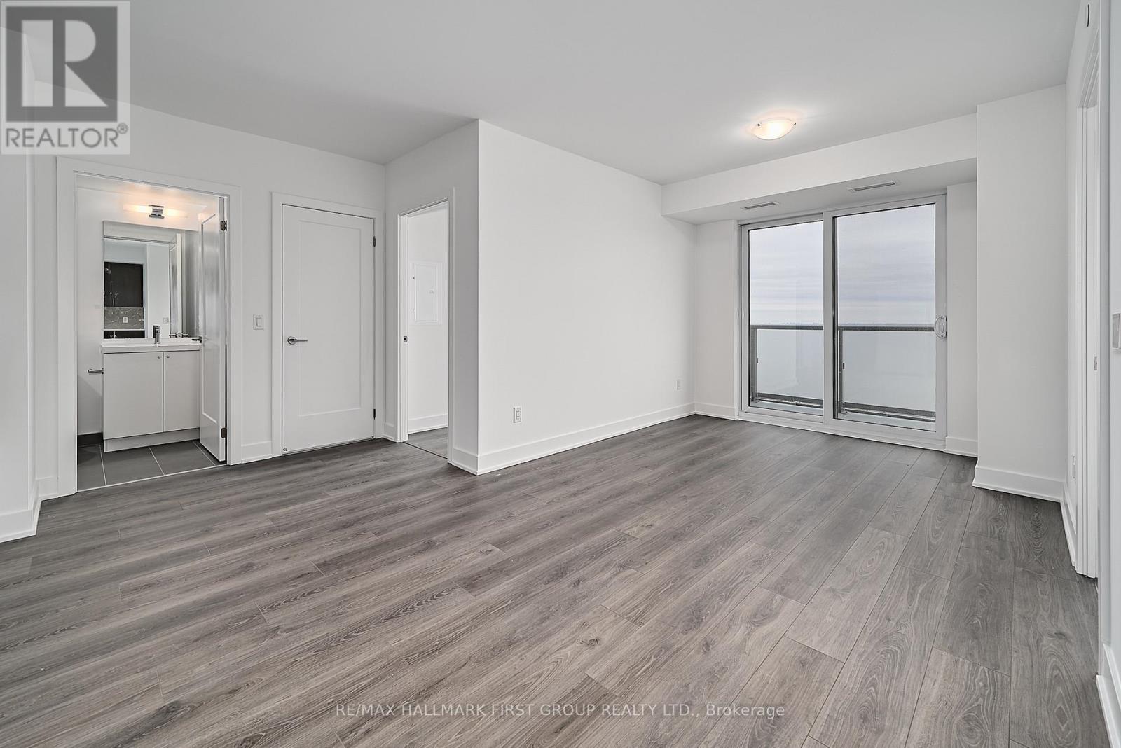 2708 - 2545 Simcoe Street N, Oshawa, Ontario  L1W 0W3 - Photo 12 - E13647698