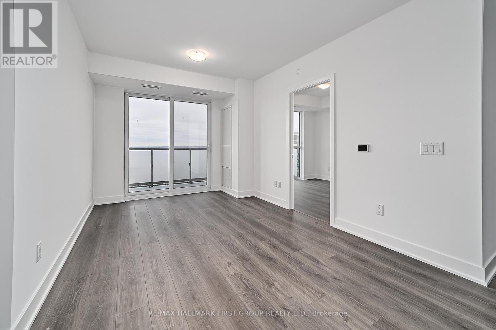 2708 - 2545 Simcoe Street N, Oshawa, Ontario  L1W 0W3 - Photo 13 - E13647698