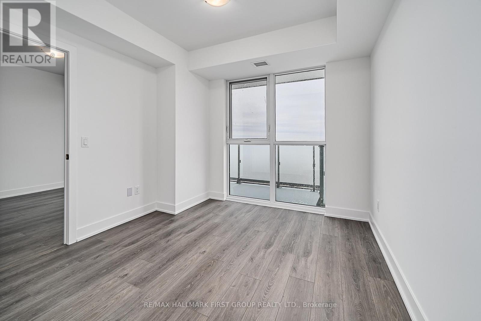 2708 - 2545 Simcoe Street N, Oshawa, Ontario  L1W 0W3 - Photo 17 - E13647698