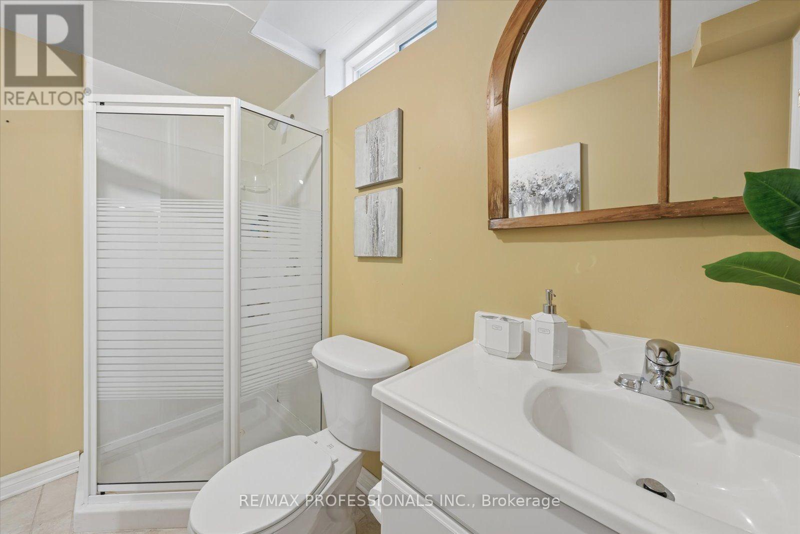 62 Blackfriar Avenue, Whitby, Ontario  L1M 2C1 - Photo 40 - E13647724