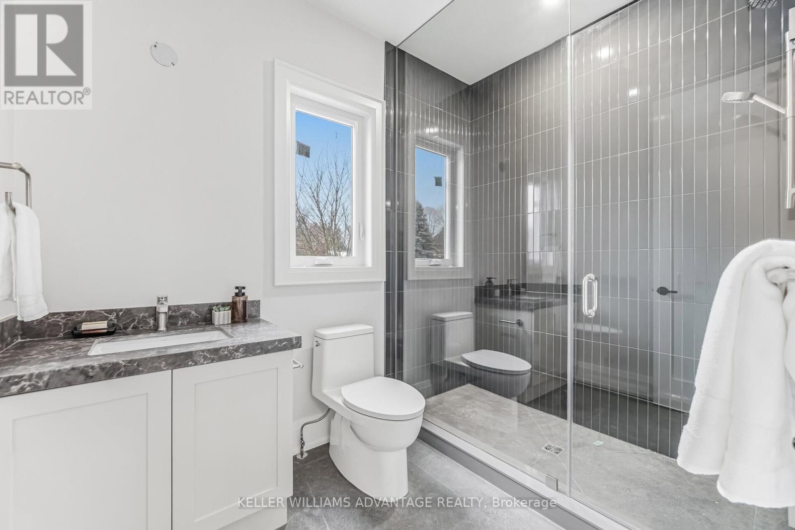 711 Hillview Crescent, Pickering, Ontario  L1W 2R6 - Photo 32 - E13647744