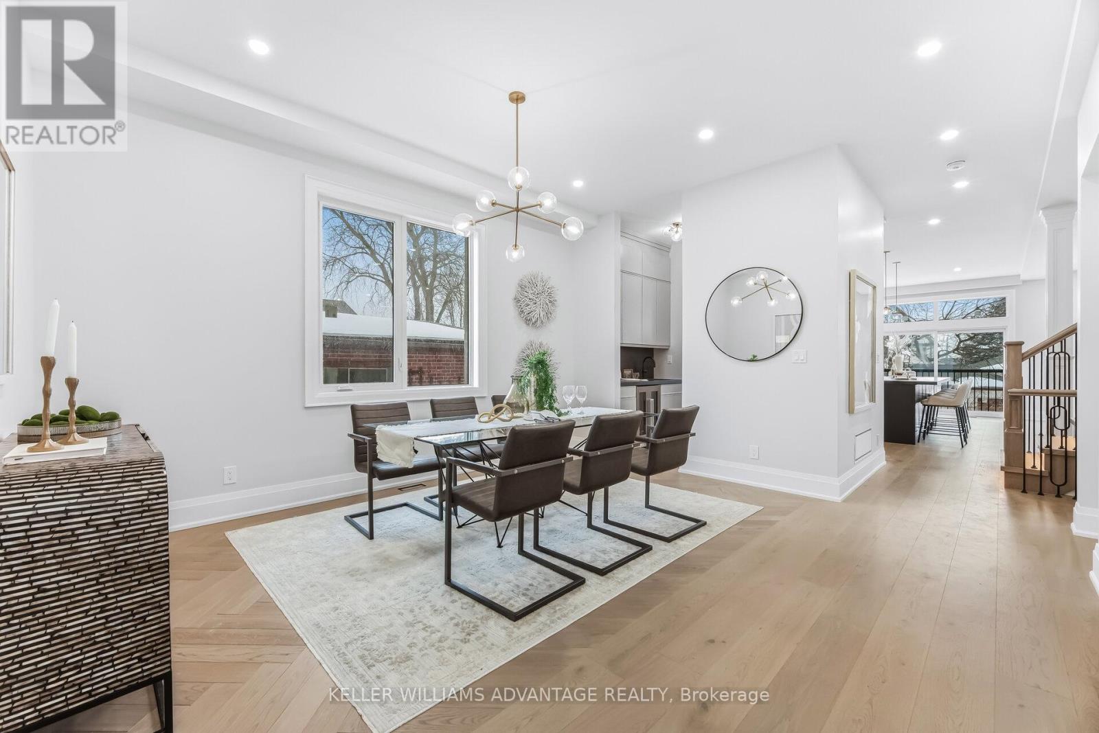711 Hillview Crescent, Pickering, Ontario  L1W 2R6 - Photo 4 - E13647744