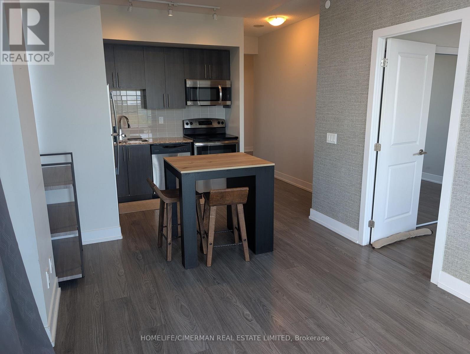 Lph--07 - 1215 Bayly Street, Pickering, Ontario  L1W 1L7 - Photo 2 - E13647778