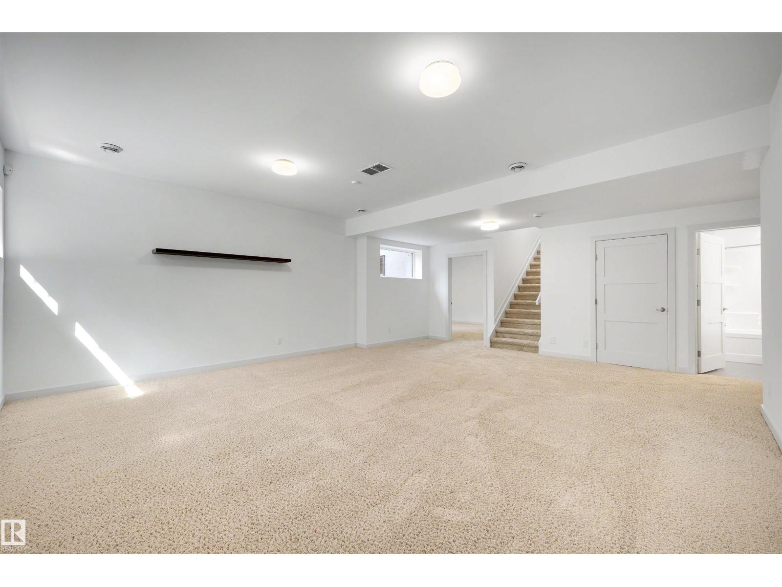 9342 83 Av Nw, Edmonton, Alberta  T6C 1B8 - Photo 36 - E4502501