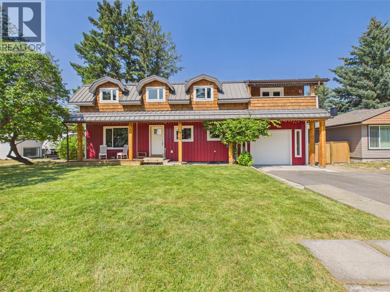912 8th Street S, Cranbrook, British Columbia  V1C 1P6 - Photo 1 - 10396895