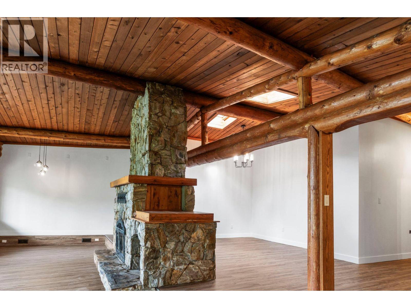 5773 Sunnybrae Canoe Point Road, Tappen, British Columbia  V0E 2X1 - Photo 13 - 10386387