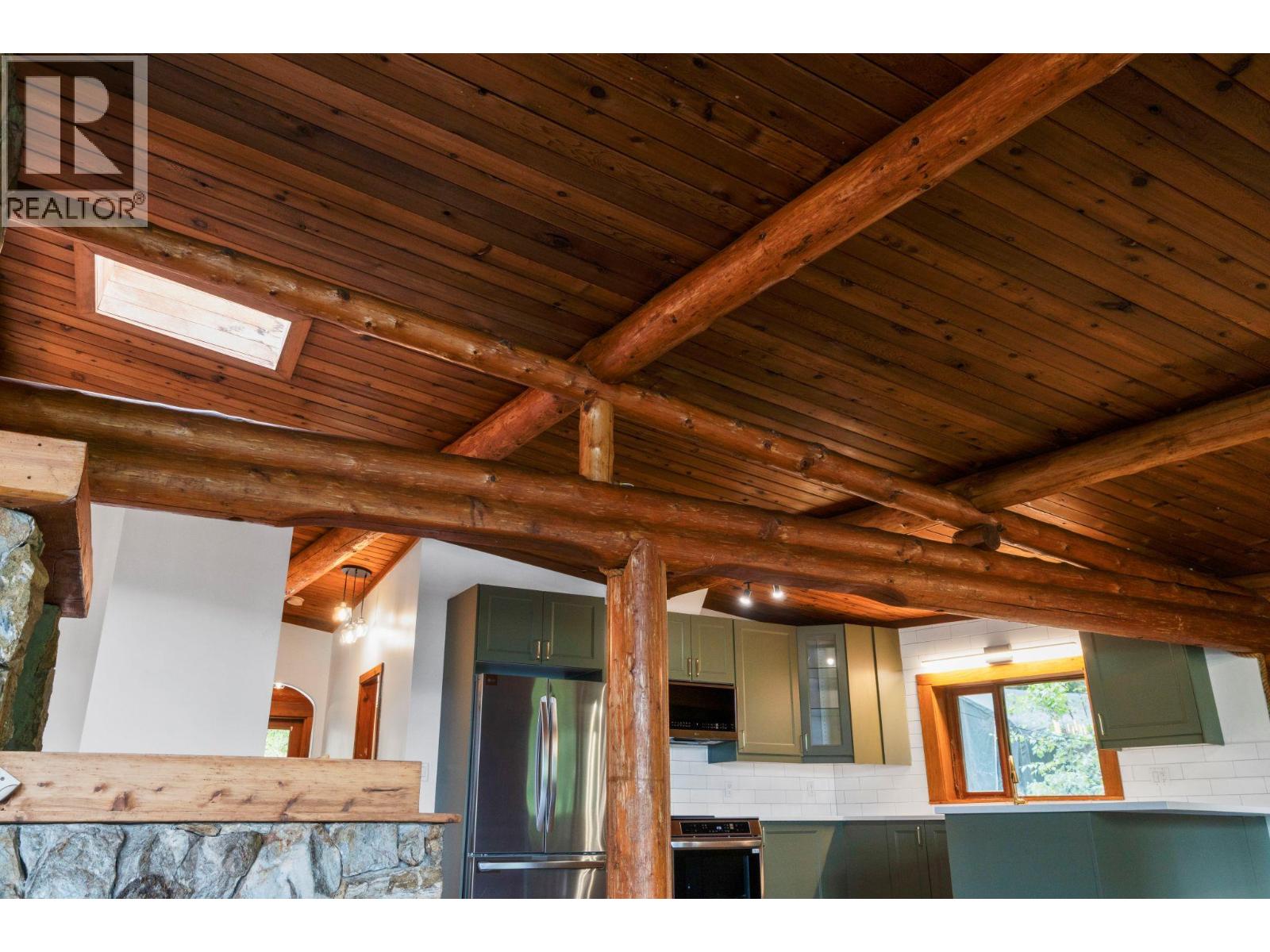 5773 Sunnybrae Canoe Point Road, Tappen, British Columbia  V0E 2X1 - Photo 12 - 10386387
