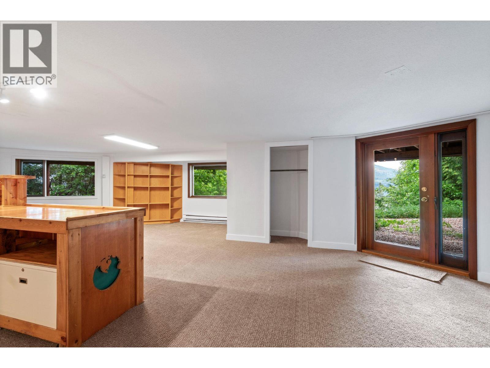 5773 Sunnybrae Canoe Point Road, Tappen, British Columbia  V0E 2X1 - Photo 40 - 10386387