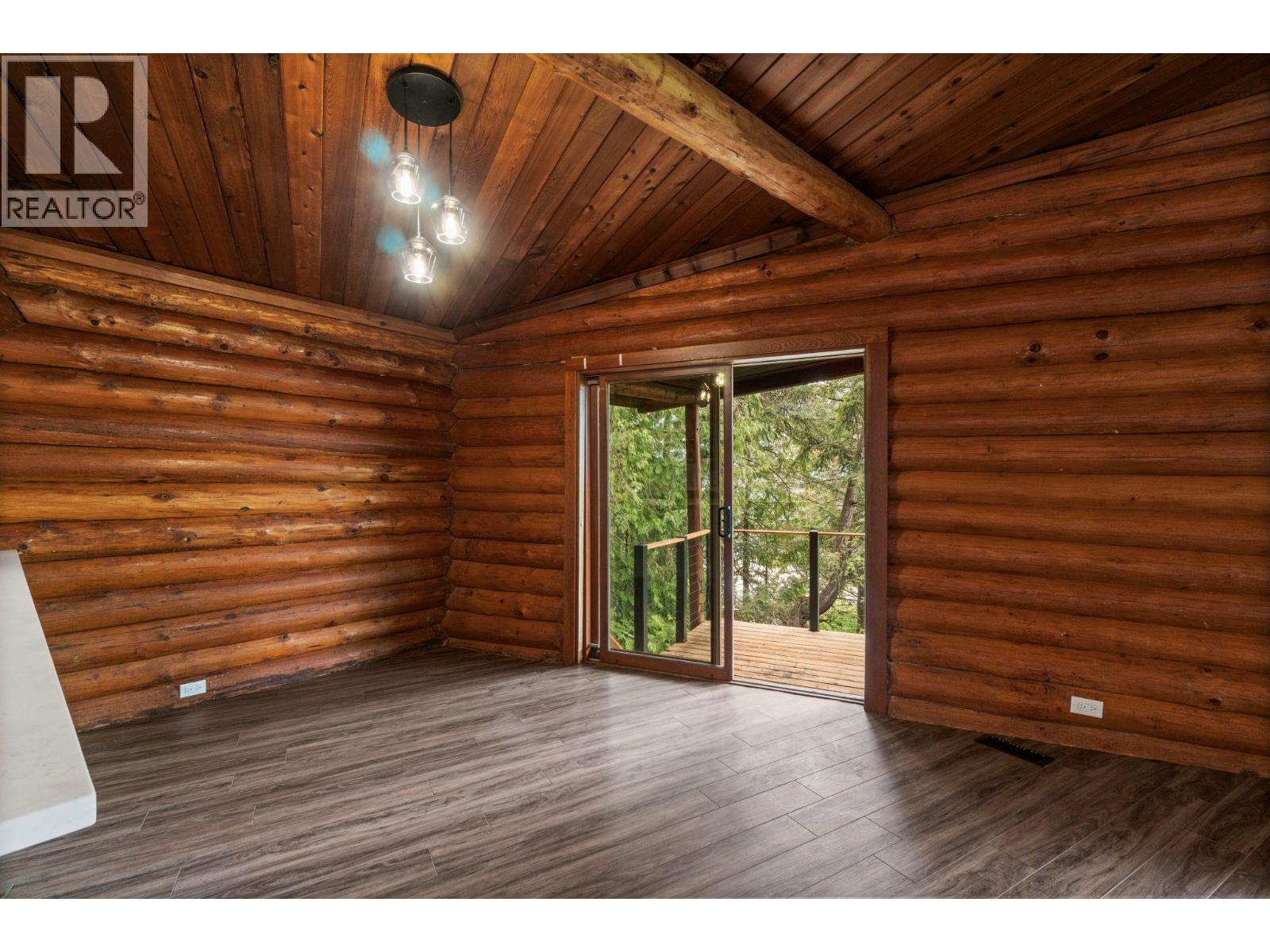 5773 Sunnybrae Canoe Point Road, Tappen, British Columbia  V0E 2X1 - Photo 19 - 10386387