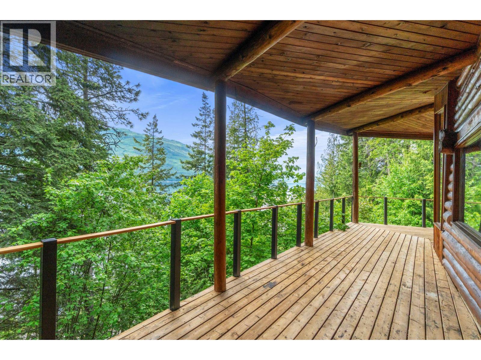 5773 Sunnybrae Canoe Point Road, Tappen, British Columbia  V0E 2X1 - Photo 24 - 10386387