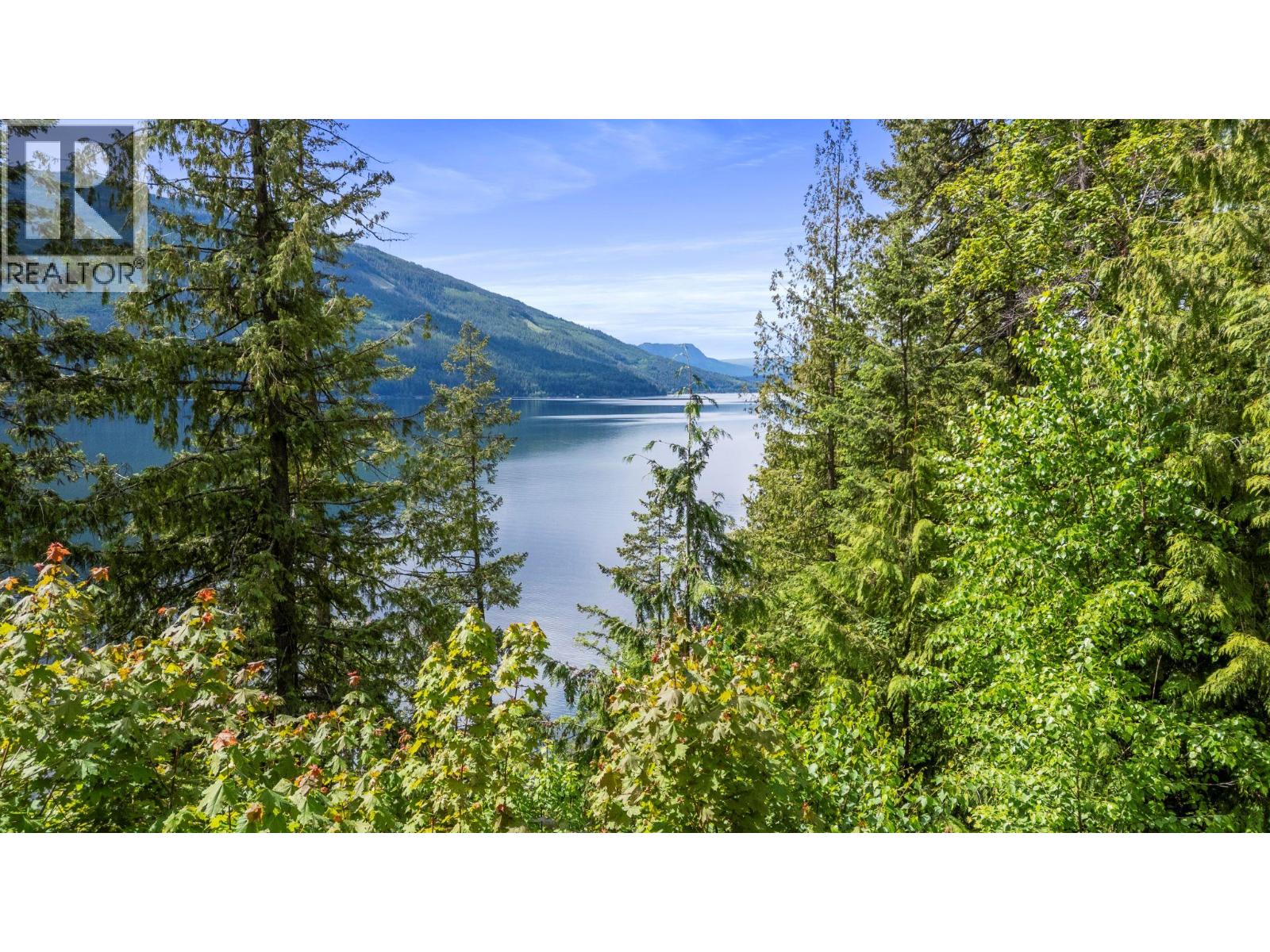 5773 Sunnybrae Canoe Point Road, Tappen, British Columbia  V0E 2X1 - Photo 2 - 10386387