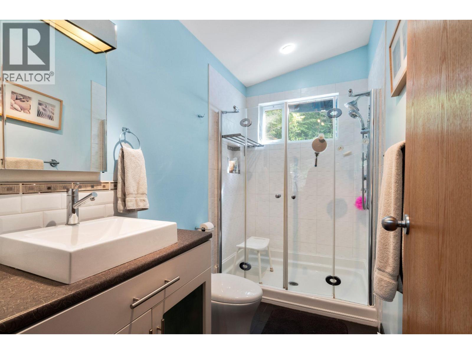 5773 Sunnybrae Canoe Point Road, Tappen, British Columbia  V0E 2X1 - Photo 68 - 10386387