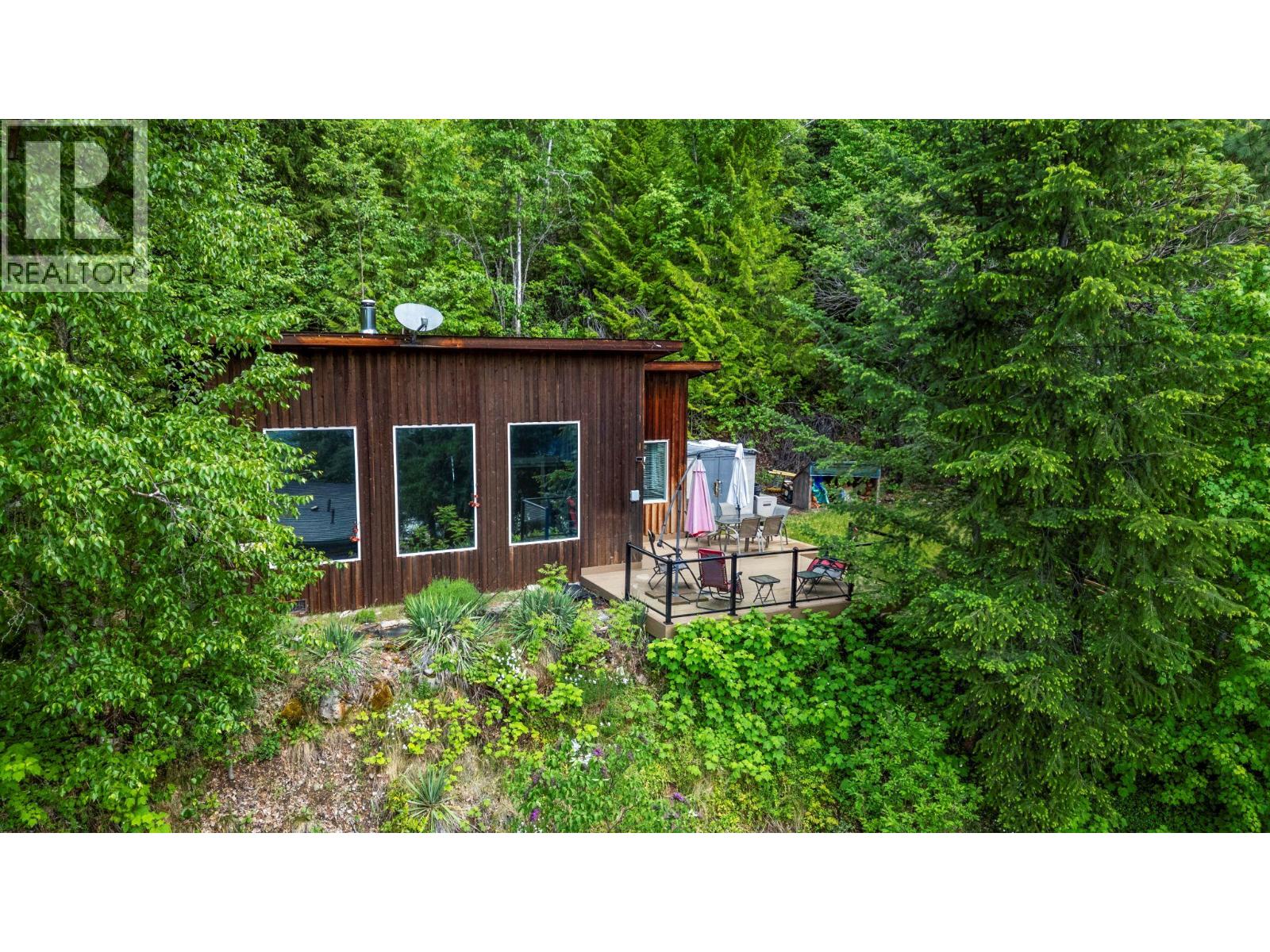 5773 Sunnybrae Canoe Point Road, Tappen, British Columbia  V0E 2X1 - Photo 55 - 10386387