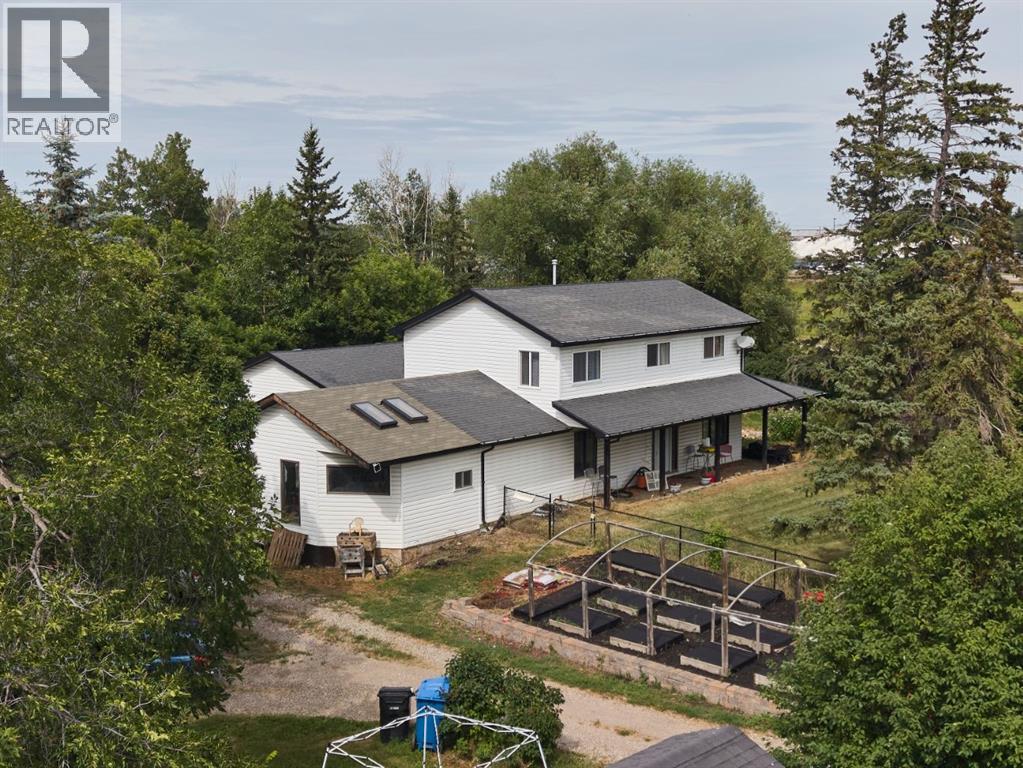 693 10 Avenue, Carstairs, Alberta  t0m 0n0 - Photo 4 - A2332977