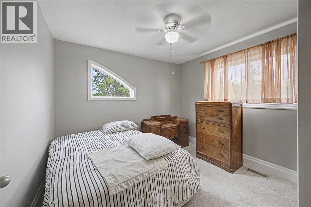 693 10 Avenue, Carstairs, Alberta  t0m 0n0 - Photo 24 - A2332977