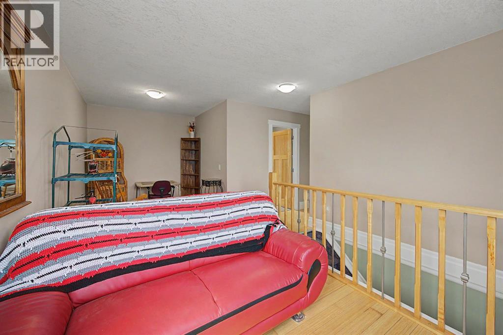 693 10 Avenue, Carstairs, Alberta  t0m 0n0 - Photo 18 - A2332977