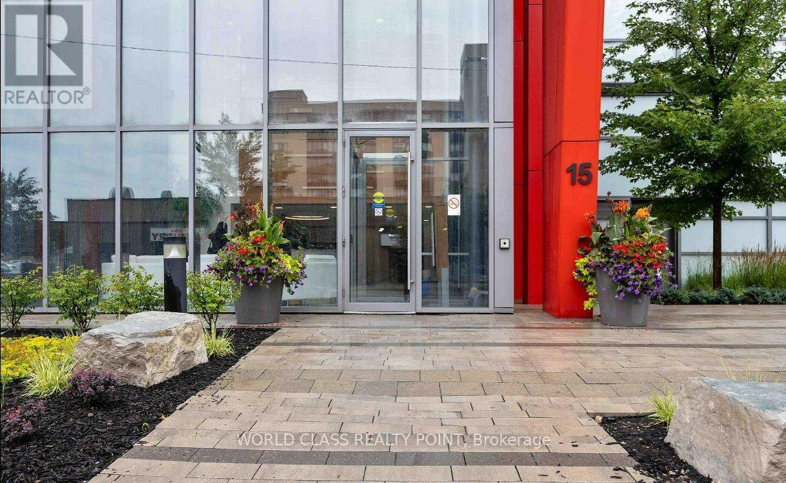 806 - 15 James Finlay Way, Toronto, Ontario  M3M 0B3 - Photo 2 - W13647712