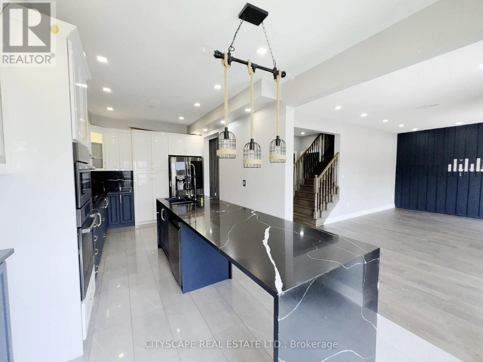 6 Jenna Court, Brampton, Ontario  L6R 3P5 - Photo 15 - W13647728