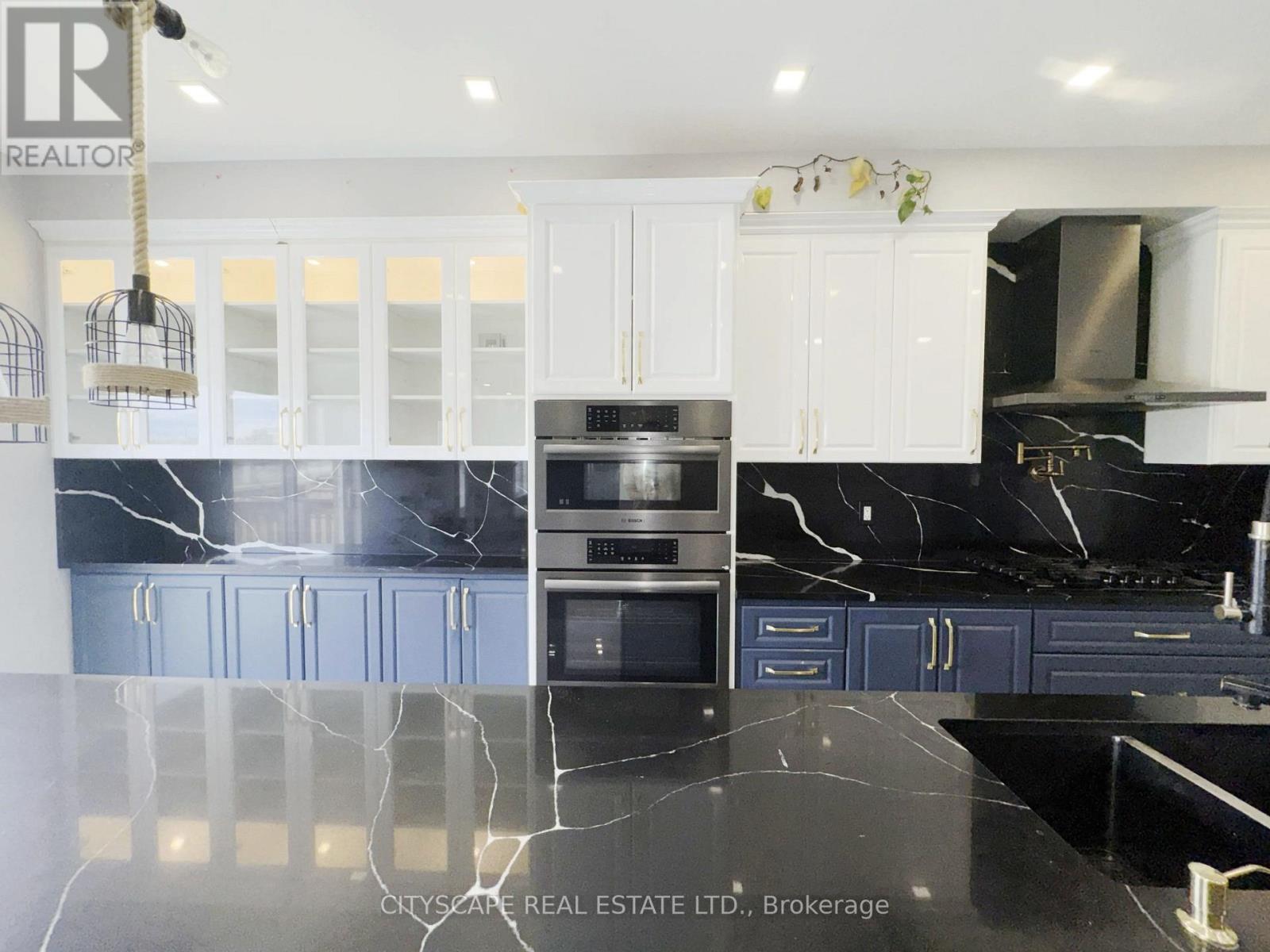 6 Jenna Court, Brampton, Ontario  L6R 3P5 - Photo 16 - W13647728