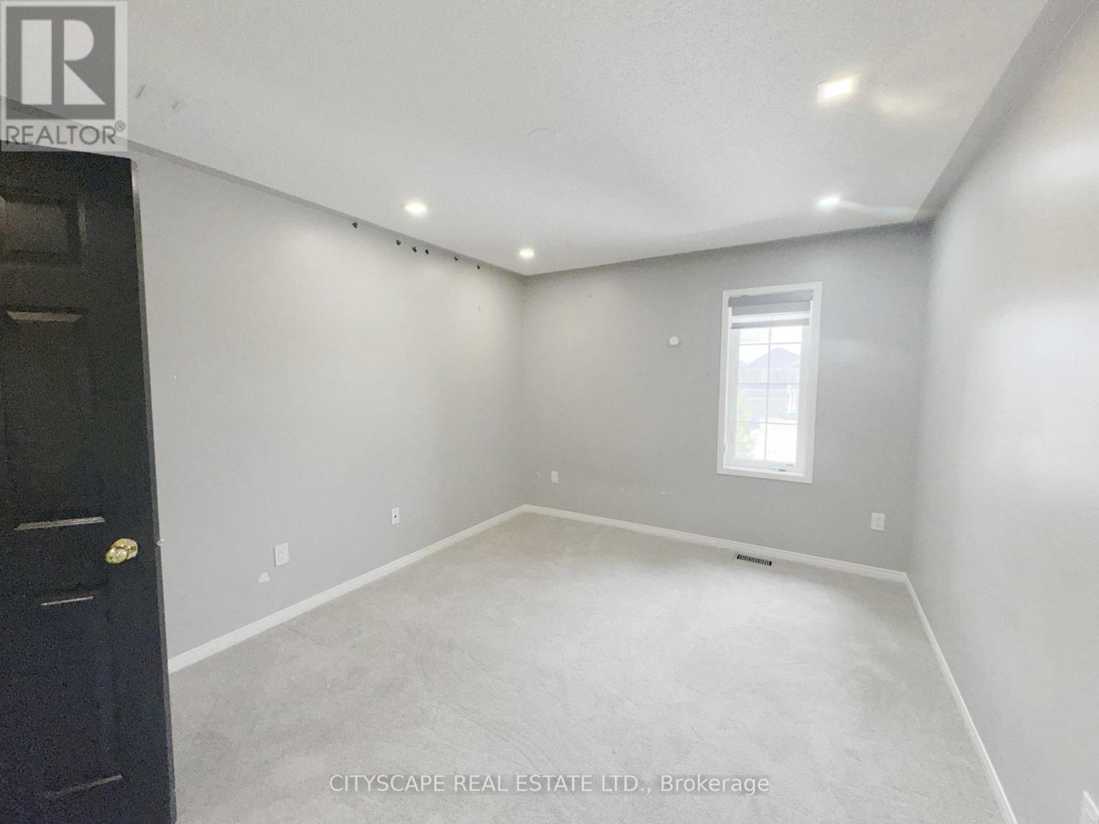 6 Jenna Court, Brampton, Ontario  L6R 3P5 - Photo 32 - W13647728
