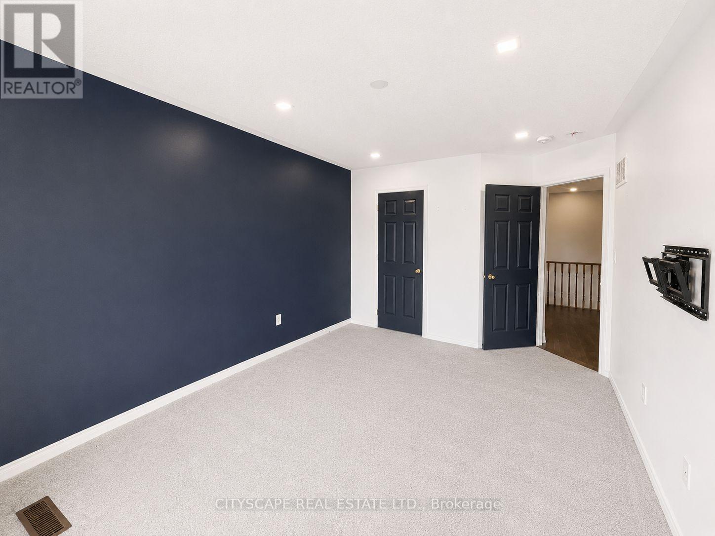 6 Jenna Court, Brampton, Ontario  L6R 3P5 - Photo 35 - W13647728