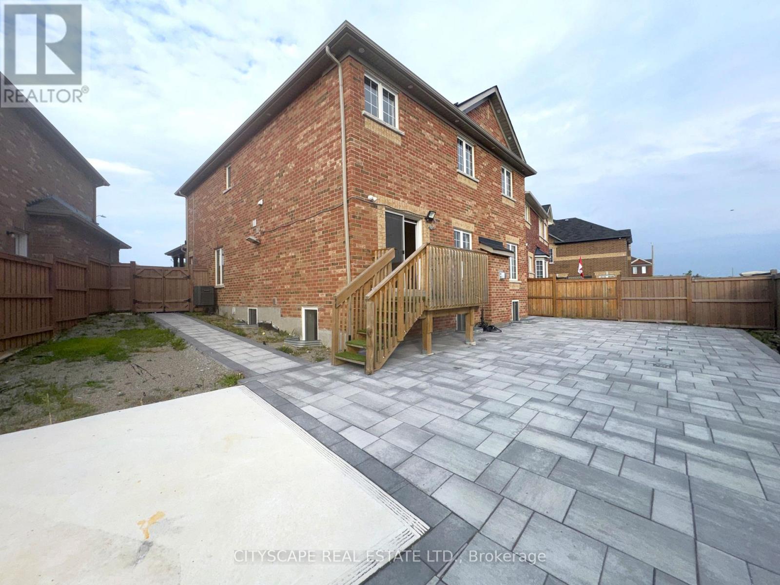 6 Jenna Court, Brampton, Ontario  L6R 3P5 - Photo 48 - W13647728