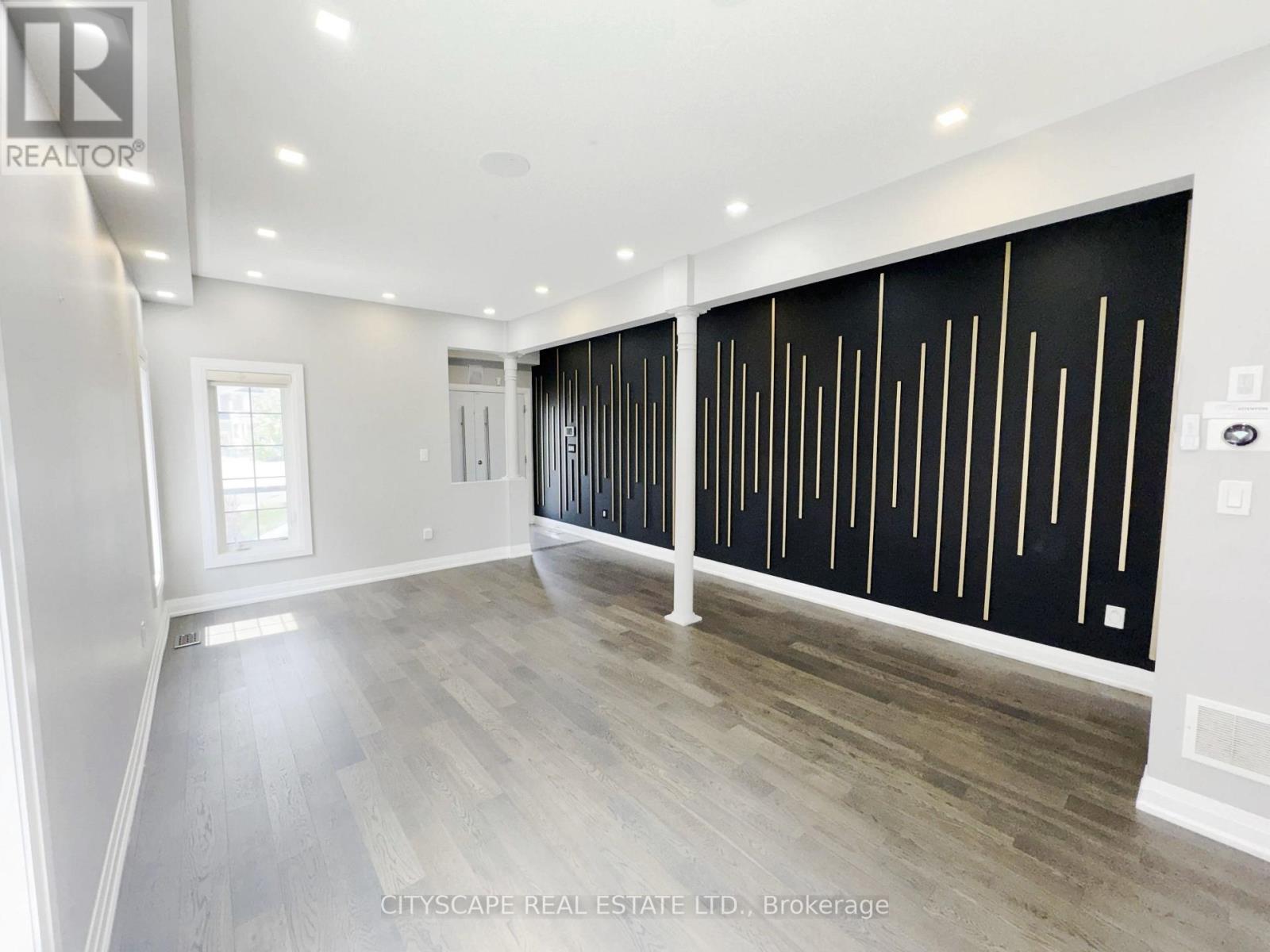 6 Jenna Court, Brampton, Ontario  L6R 3P5 - Photo 8 - W13647728