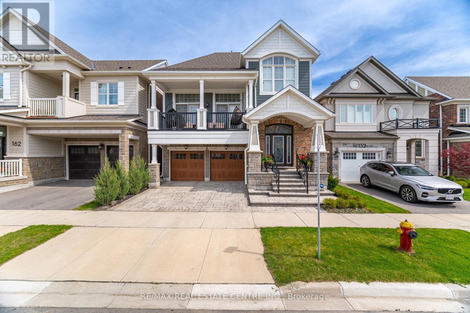 156 Camellia Crescent, Oakville, Ontario  L6H 1L2 - Photo 2 - W13647730