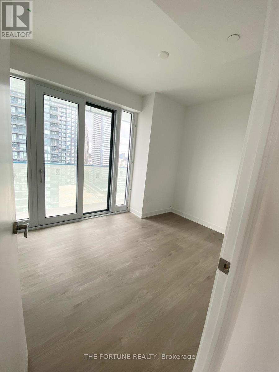 1709 - 3900 Confederation Parkway, Mississauga, Ontario  L5B 0M3 - Photo 8 - W13647736