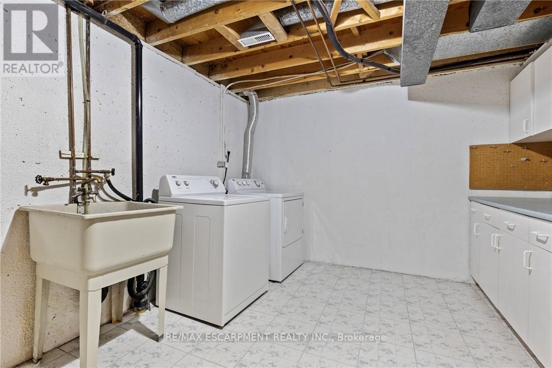 11 - 2825 Gananoque Drive, Mississauga, Ontario  L5N 1V6 - Photo 27 - W13647738