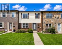 11 - 2825 GANANOQUE DRIVE, Mississauga, Ontario