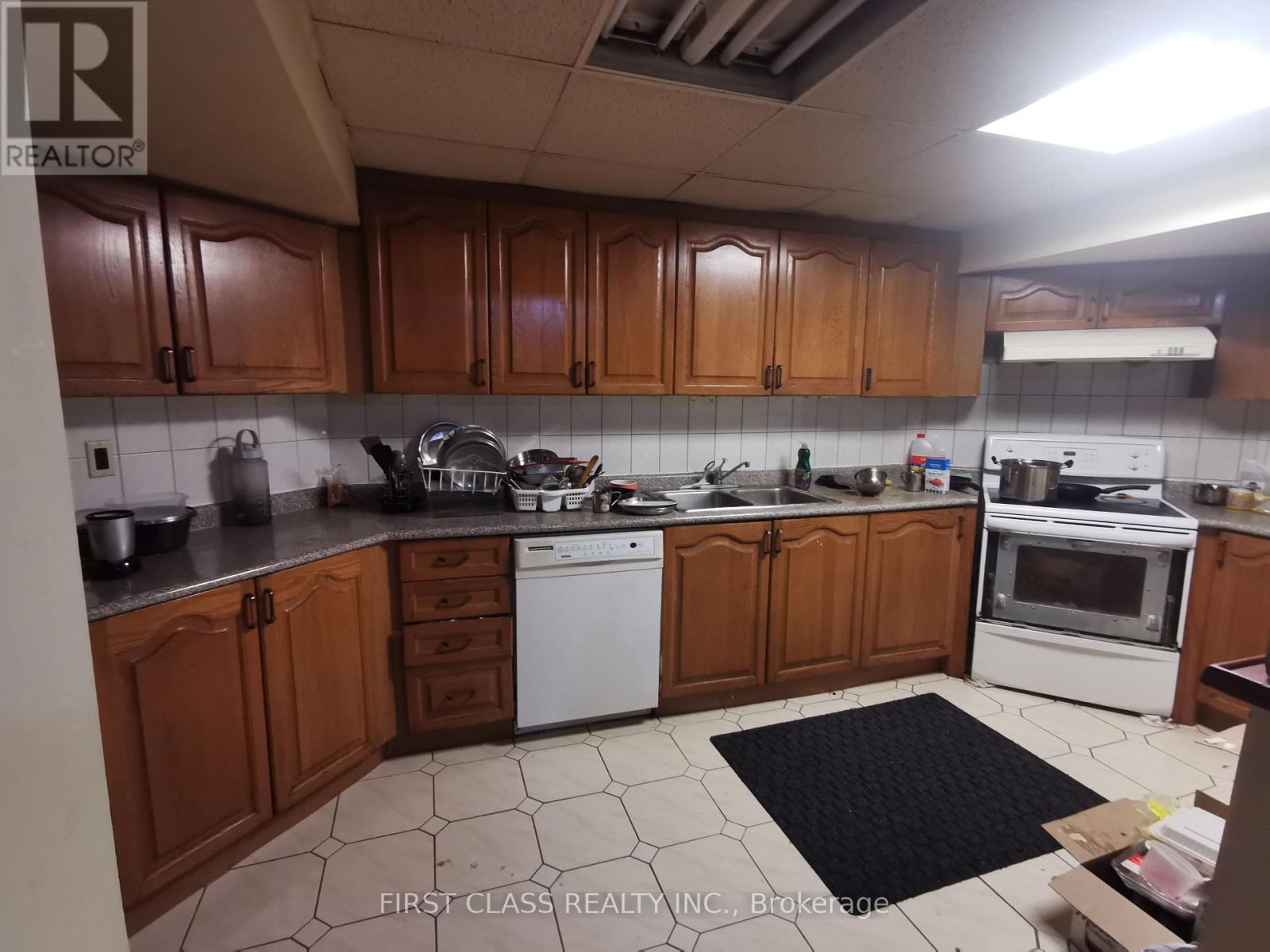 Basement - 324 Winfield Terrace, Mississauga, Ontario  L5R 1N5 - Photo 2 - W13647766
