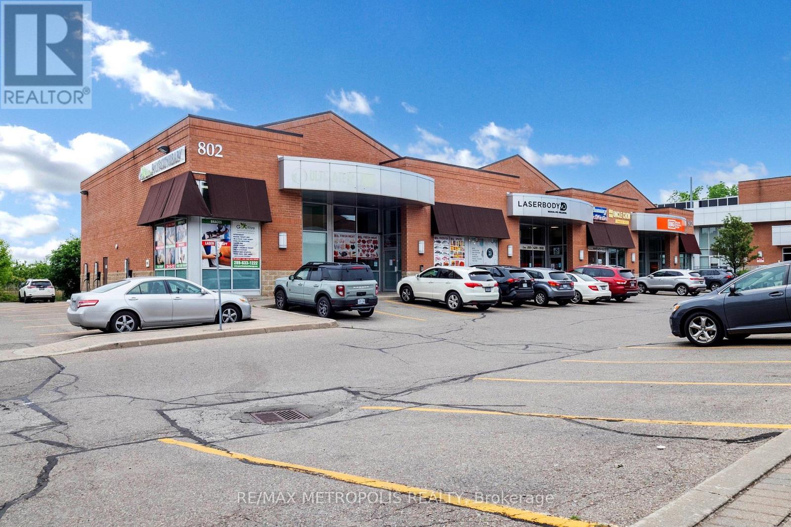 C2 - 802 Southdown Road, Mississauga, Ontario  L5J 2Y4 - Photo 2 - W13647792